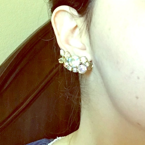 Jewelry - Vintage Aurora Borealis rhinestone clip earrings